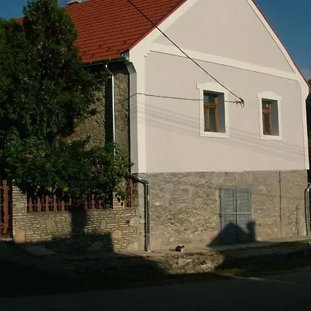 Pajta Porta Dudar